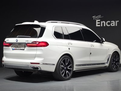 صورة 3 لـ 2020 BMW X7