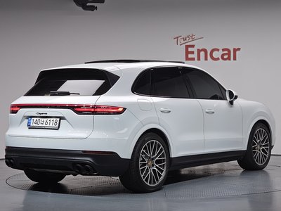 PORSCHE CAYENNE - 2
