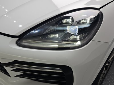PORSCHE CAYENNE - 9