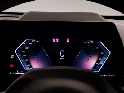2025 BMW X1 — миниатюра 73