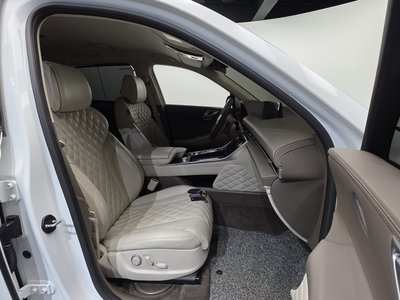 GENESIS GV80 - 10