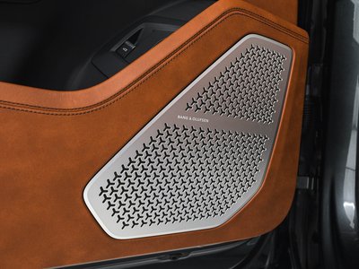 2020 Lamborghini URUS thumbnail 12