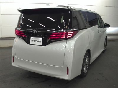2023 Toyota ALPHARD — фото 4