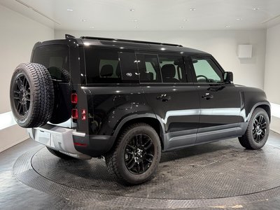 LAND ROVER DEFENDER - 7