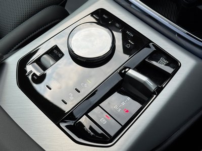 2025 BMW X3 thumbnail 38