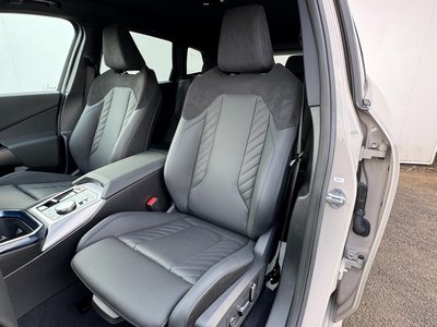 2025 BMW X3 thumbnail 42