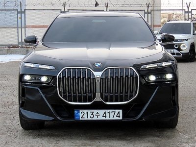BMW 7 SERIES - 4