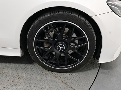 MERCEDES-BENZ E-CLASS - 6