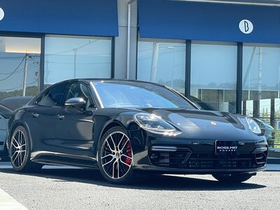 PORSCHE PANAMERA - 3