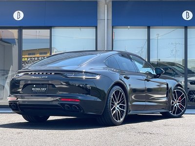 PORSCHE PANAMERA - 5