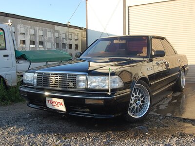 TOYOTA CROWN