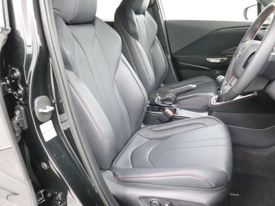 صورة 10 لـ 2025 Lexus LBX