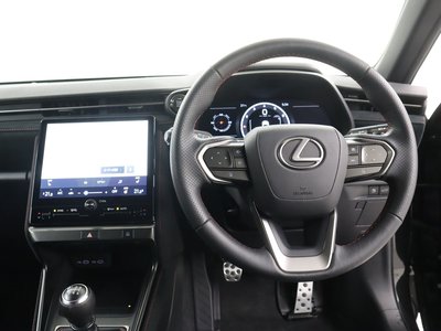 2025 Lexus LBX 缩略图 14