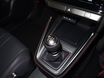 2025 Lexus LBX 缩略图 24