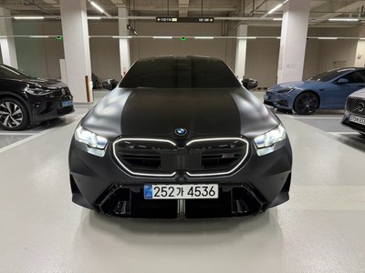 صورة 2 لـ 2025 BMW M5