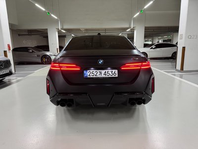 صورة 3 لـ 2025 BMW M5