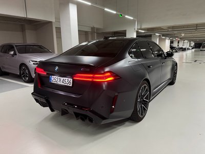 صورة 5 لـ 2025 BMW M5