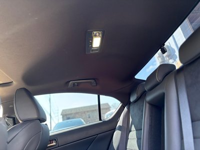 2023 Lexus IS thumbnail 60