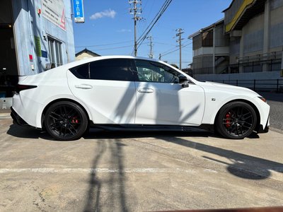 2023 Lexus IS thumbnail 42