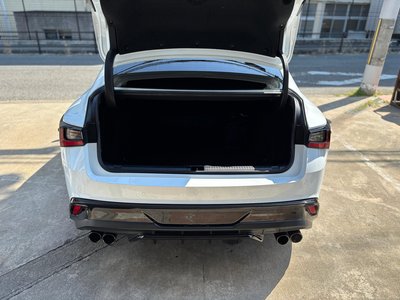 2023 Lexus IS thumbnail 50