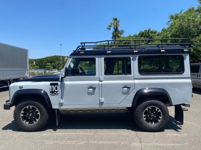 LAND ROVER DEFENDER - 7