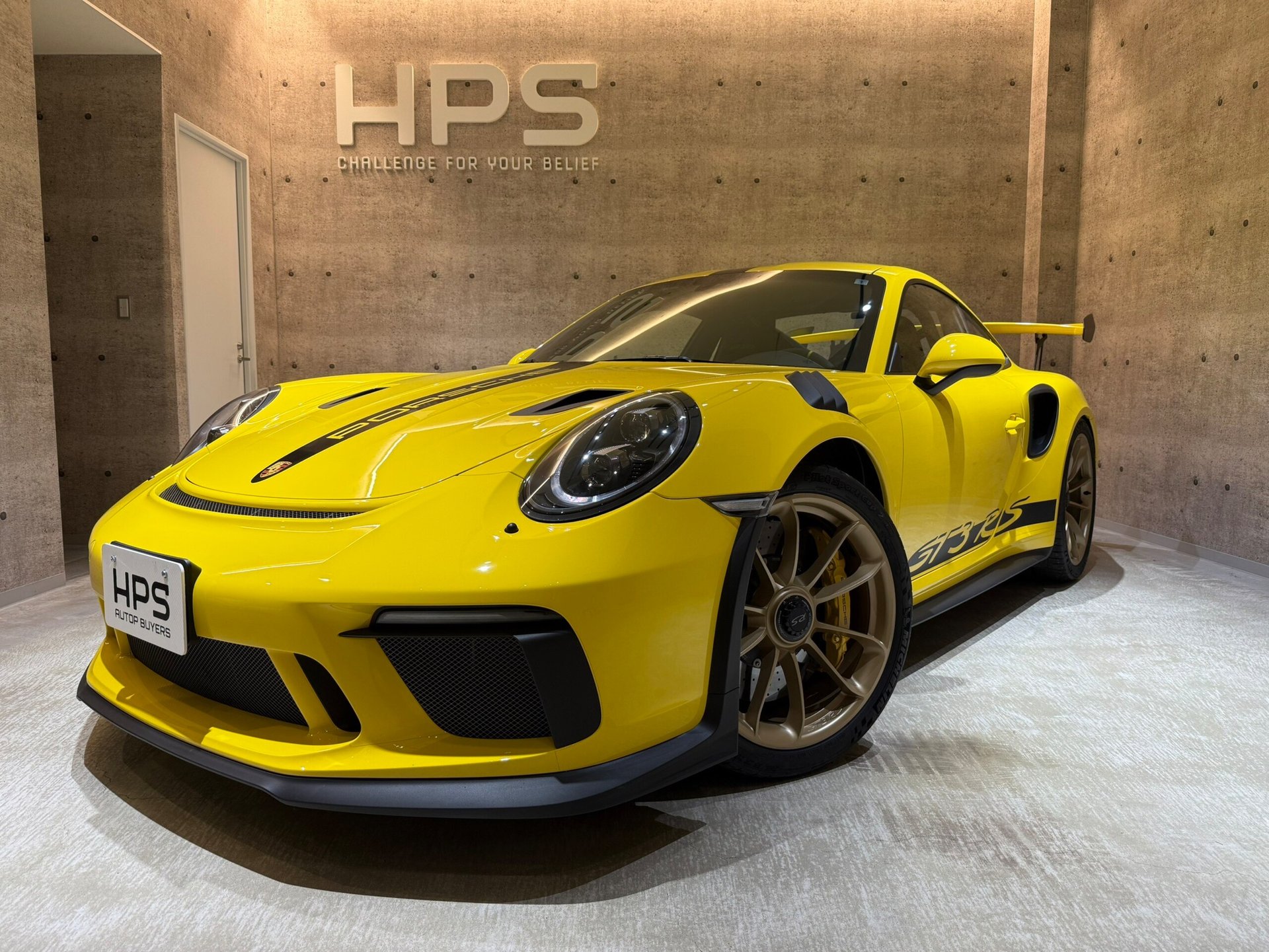 PORSCHE 911 - View 1