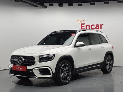 MERCEDES-BENZ GLB