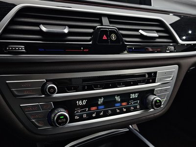 صورة مصغرة 25 لـ 2019 BMW 7 SERIES
