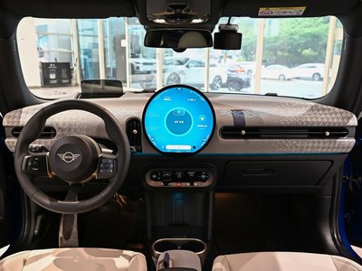 صورة 5 لـ 2025 MINI COOPER S