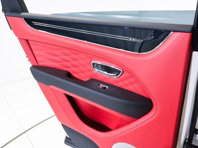 BENTLEY BENTAYGA - 10