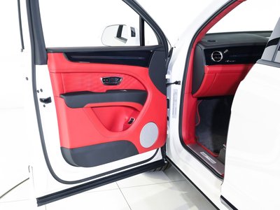 BENTLEY BENTAYGA - 9