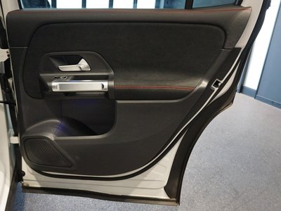 2024 Mercedes-BENZ GLB 缩略图 40
