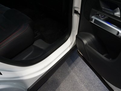 2024 Mercedes-BENZ GLB 缩略图 42