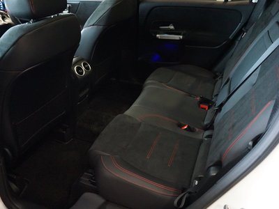 2024 Mercedes-BENZ GLB 缩略图 29