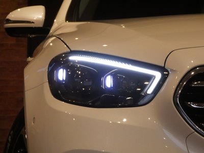 MERCEDES-BENZ E-CLASS - 3