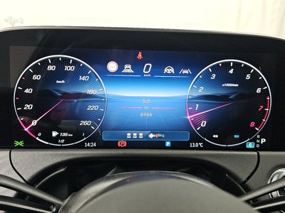 MERCEDES-BENZ E-CLASS - 8