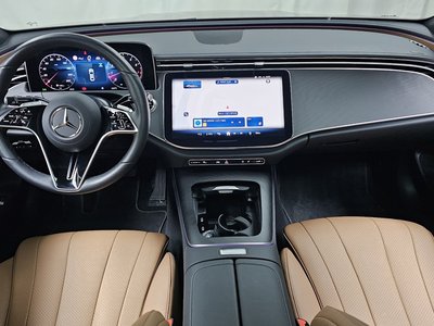 MERCEDES-BENZ E-CLASS - 5