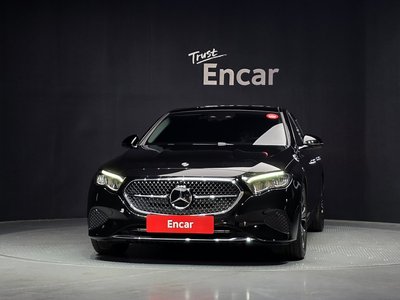 MERCEDES-BENZ E-CLASS - 2