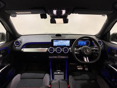 2025 Mercedes-BENZ GLB 缩略图 25