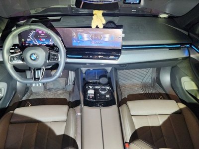 BMW 5 SERIES - 6