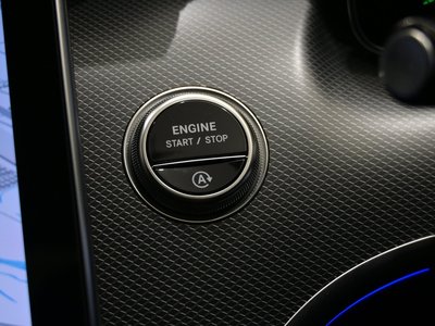 صورة مصغرة 40 لـ 2025 MERCEDES-BENZ C-CLASS