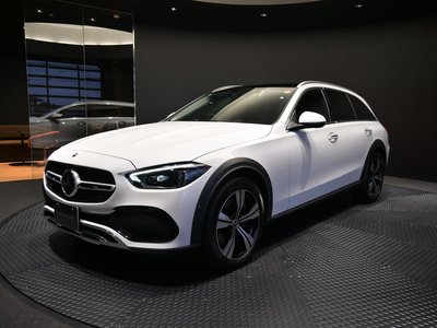 2025 MERCEDES-BENZ C-CLASS photo 1