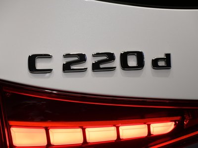 2025 MERCEDES-BENZ C-CLASS photo 8