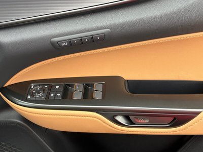 2025 Lexus NX — миниатюра 16