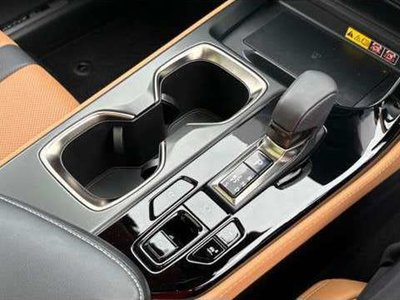 2025 Lexus NX — миниатюра 30