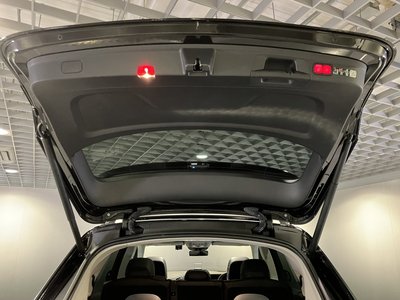 2026 Mercedes-BENZ GLE — миниатюра 20