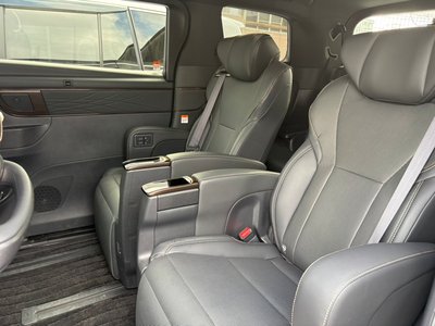 2024 Toyota ALPHARD 照片 3