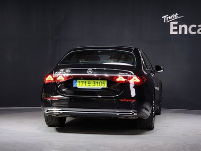 MERCEDES-BENZ E-CLASS - 4