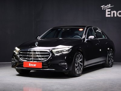 MERCEDES-BENZ E-CLASS - 1