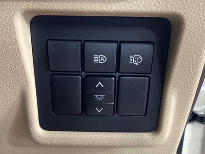 صورة مصغرة 43 لـ 2023 Toyota LAND CRUISER PRADO
